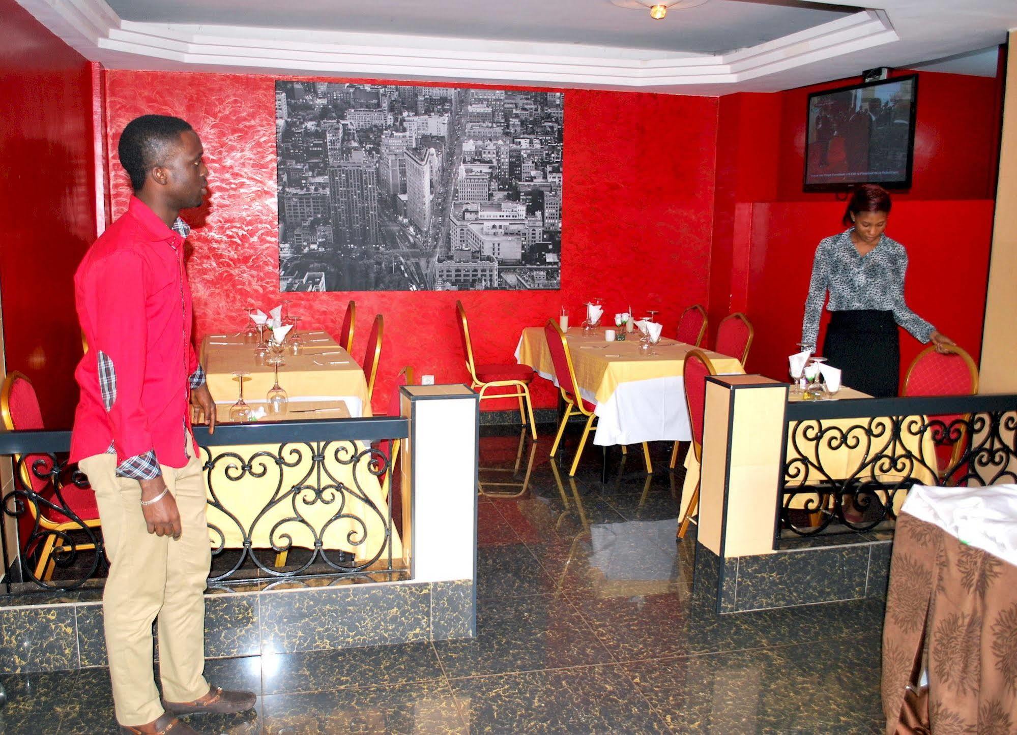Yaahot Hotel Yaounde Exterior photo
